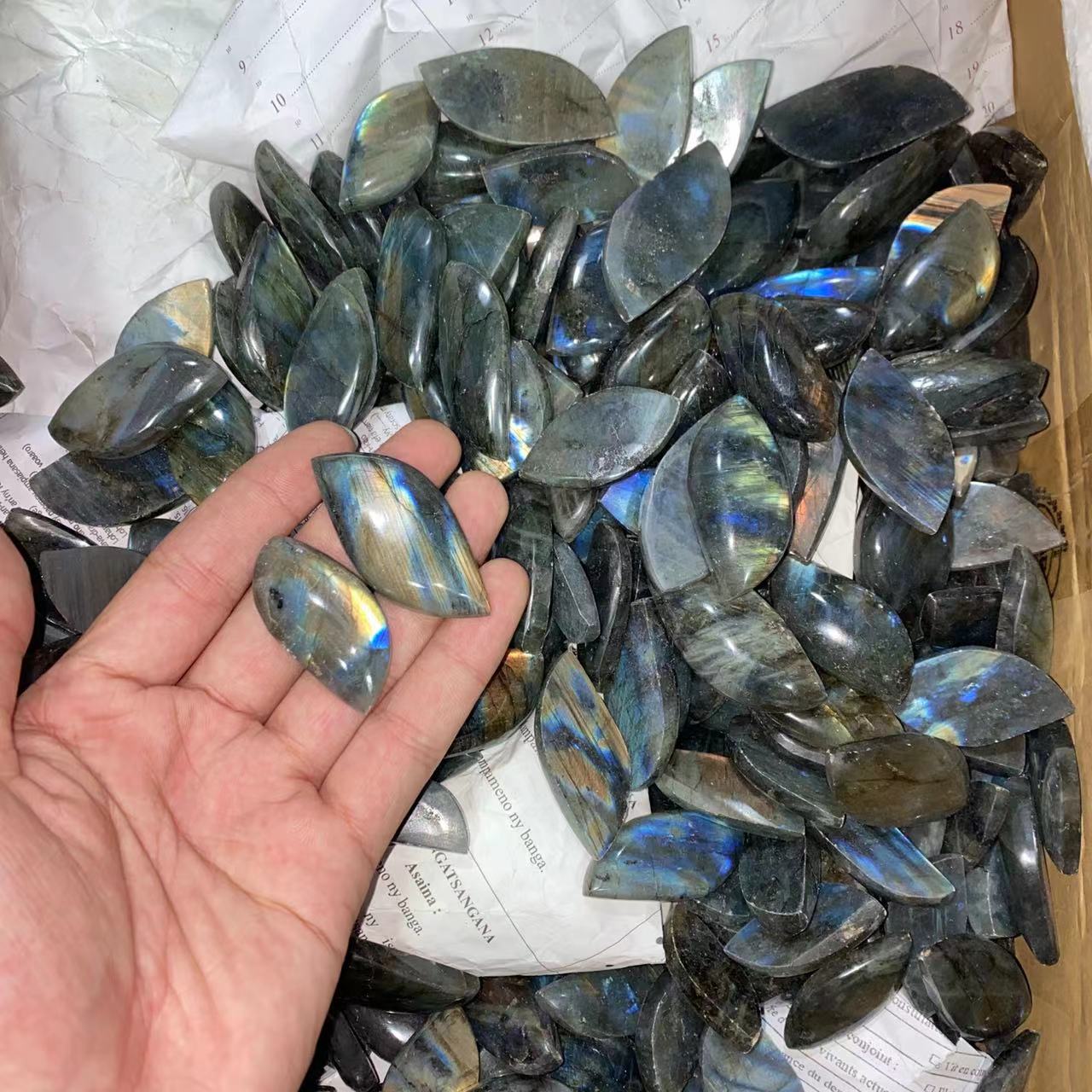 Labradorite leaves, price by kg