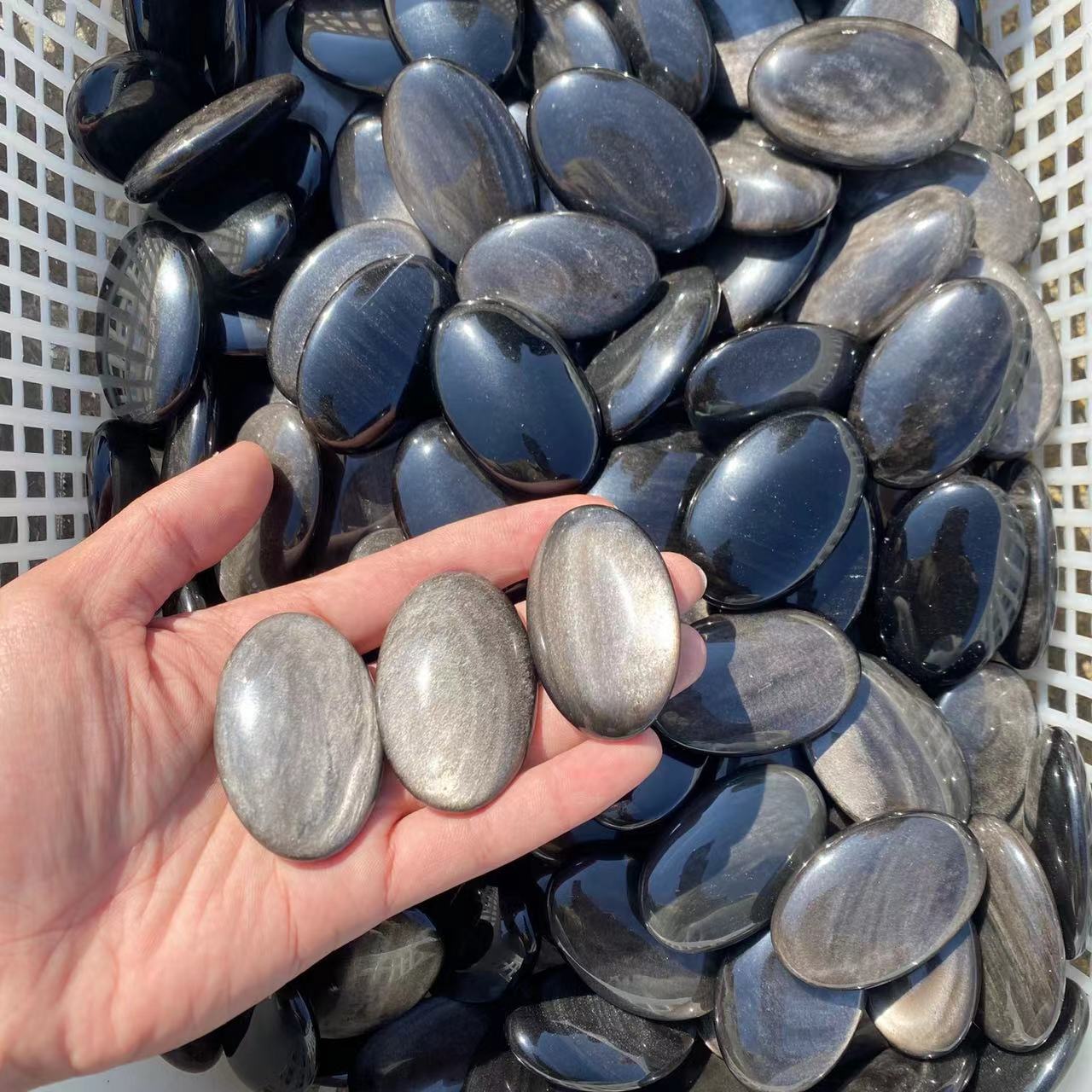Silver Obsidian Palm Stone, price by kg
