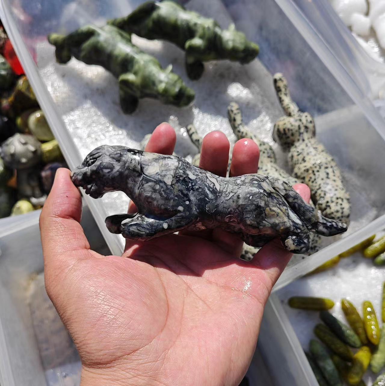 15cm Leopardaj ĉizadoj, prezo per komputilo