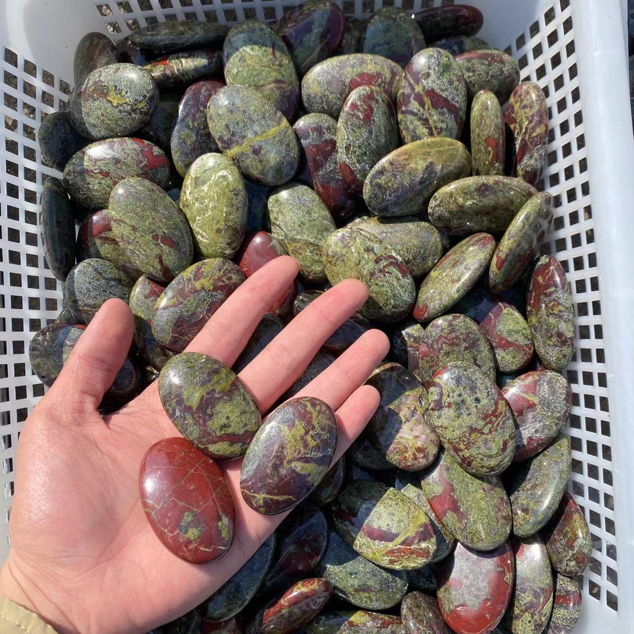 Dragon Blood Stone Palm Stone, price by kg