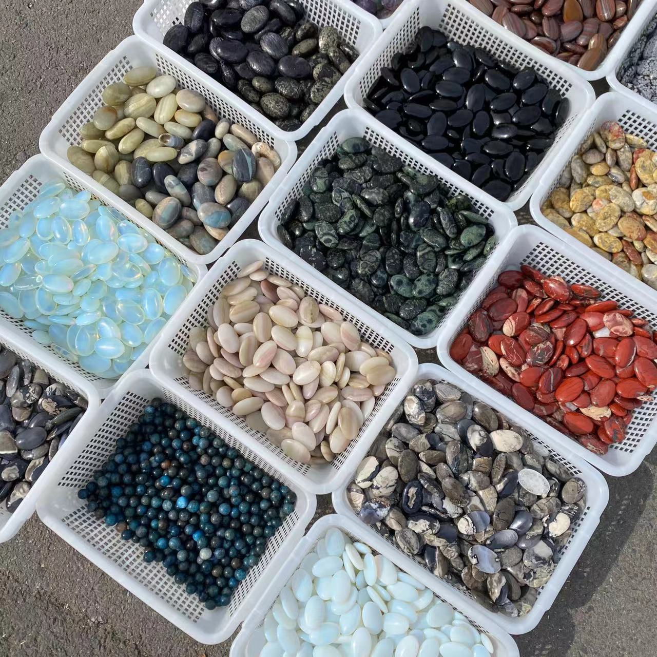 Mixed material palm stone, price by kg