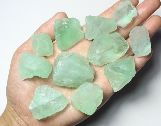 Green fluorite raw stone 20~40mm, price by kg