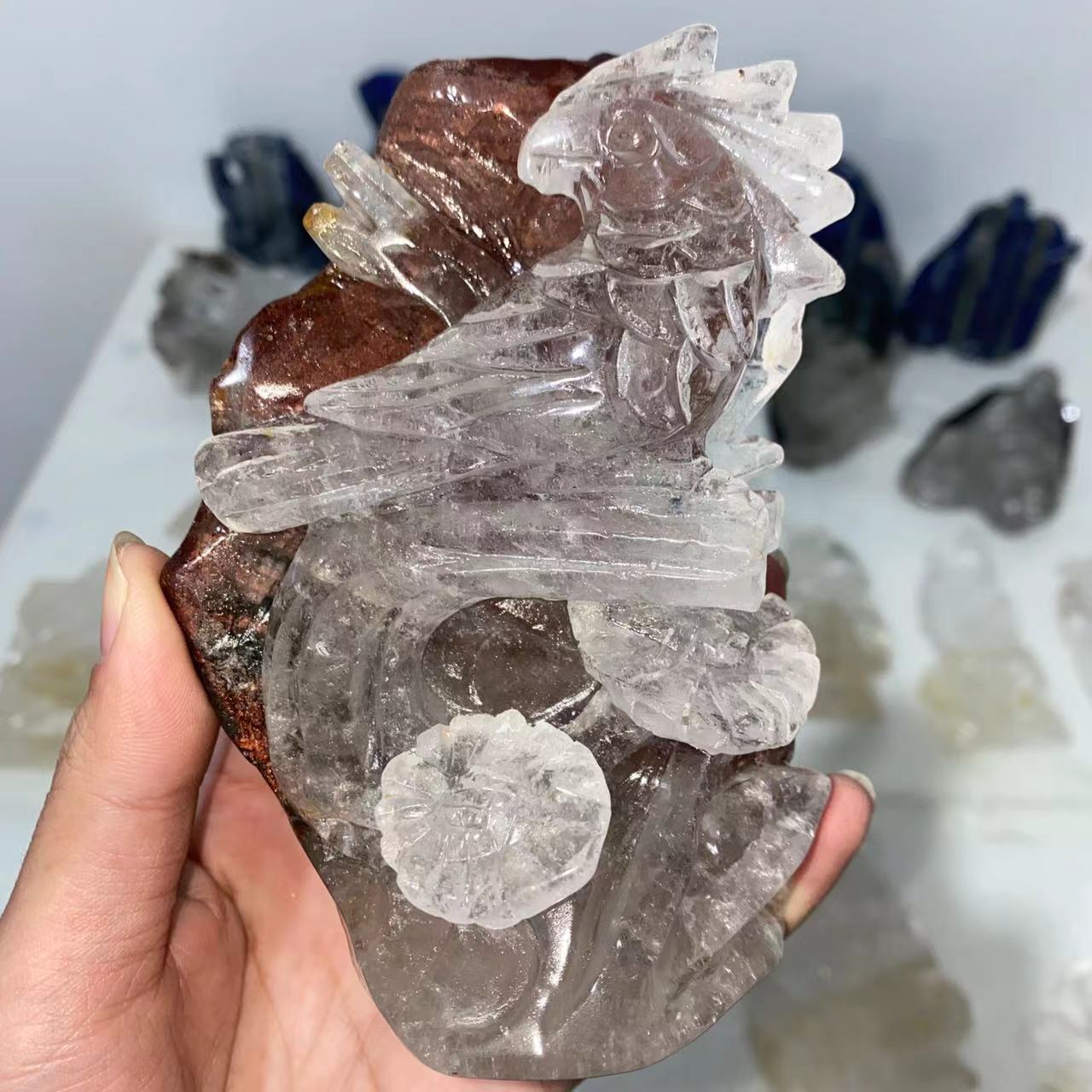 Clear and garden quartz carving, price by kg