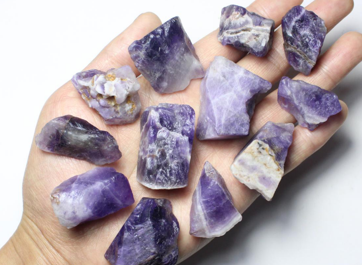 Revo ametisto kruda ŝtono 20~40mm, prezo per kg