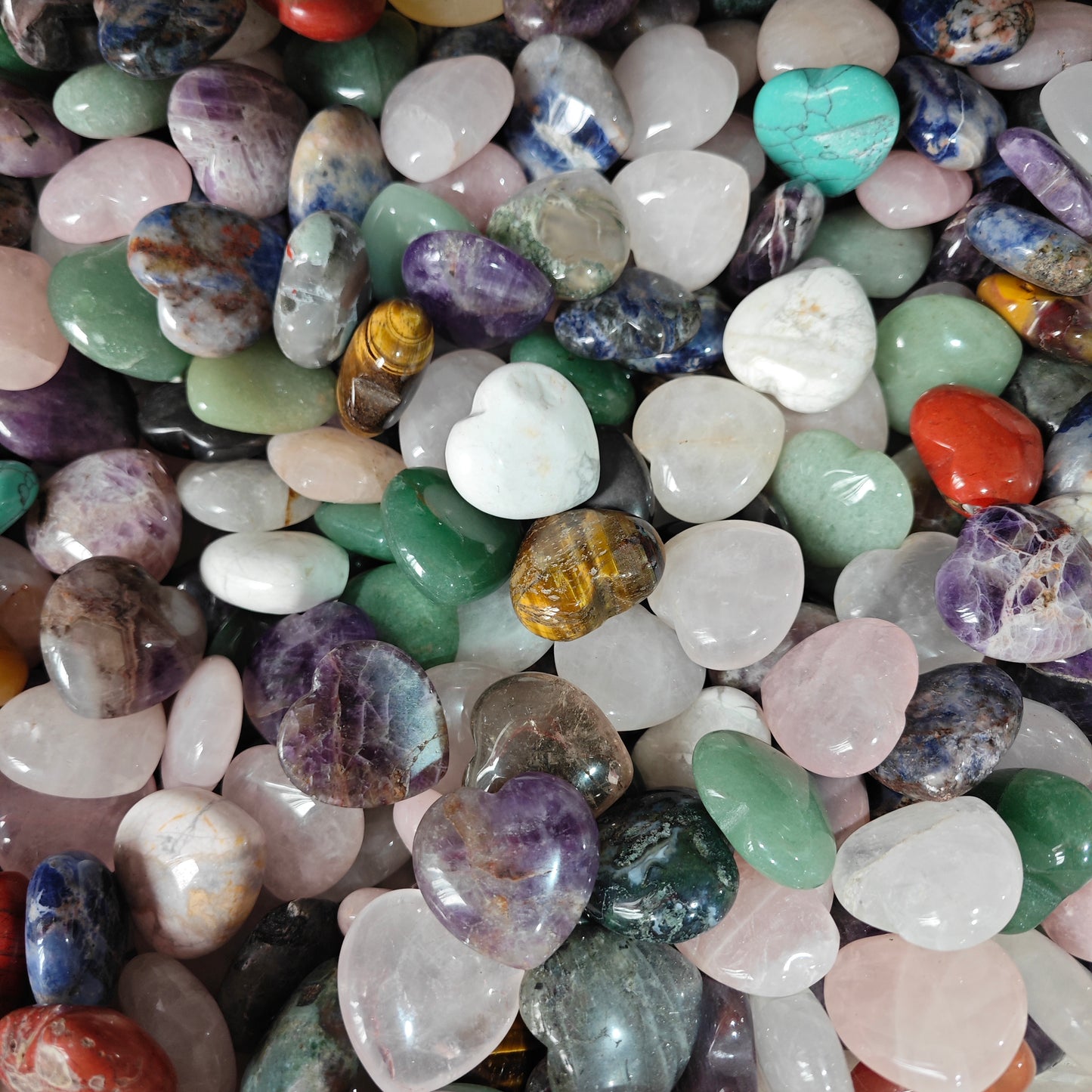 Mixed material heart 30*10mm, price by kg