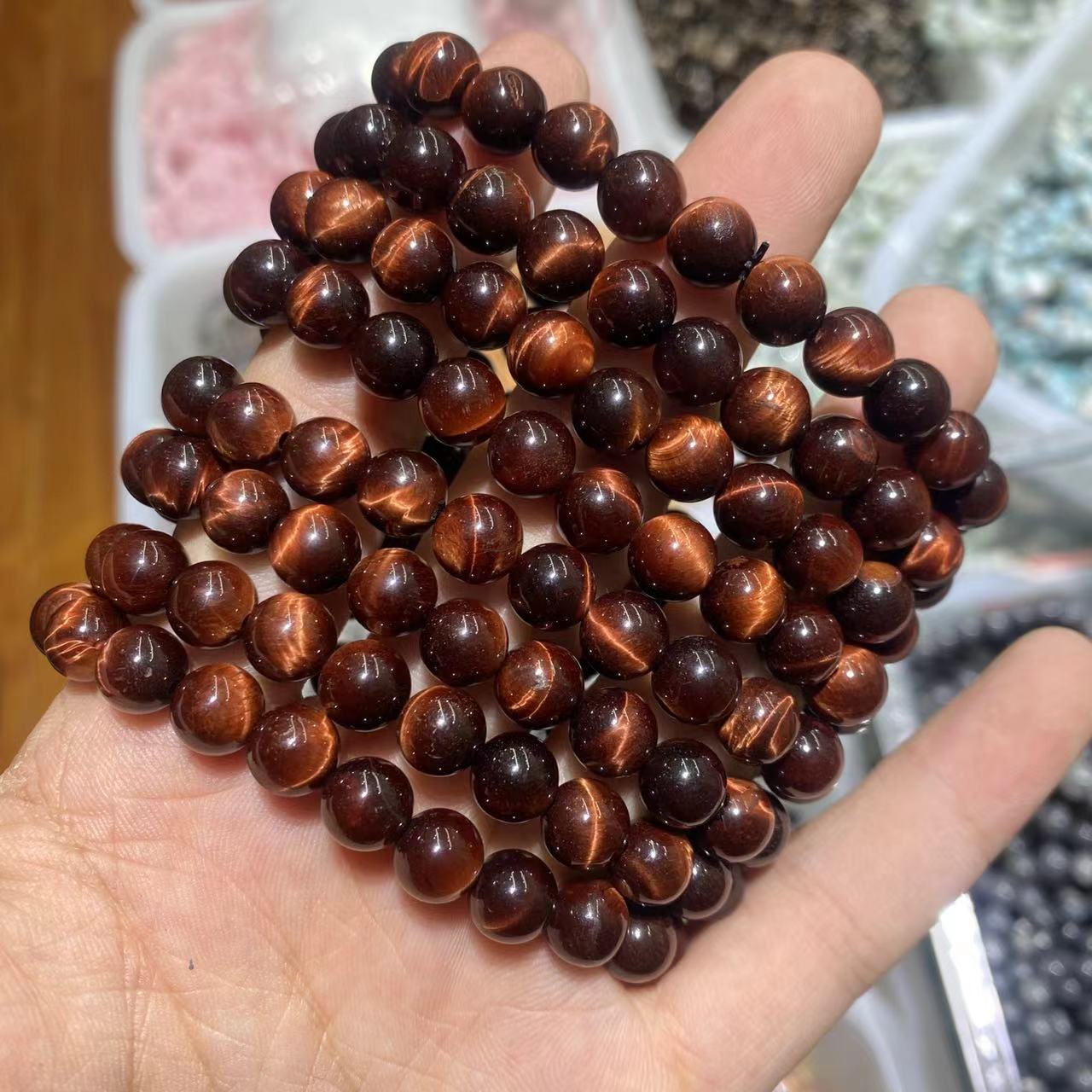 Ruĝa Tigra Okulo Ŝtona Brakringo 8mm
