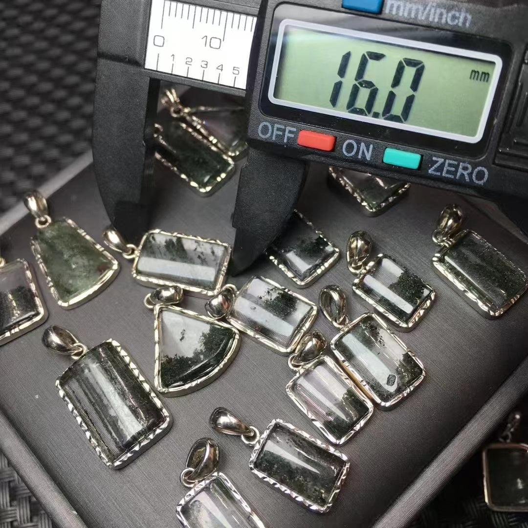 Verda Ĝardeno Kvarca Bezel Arĝenta Pendumilo