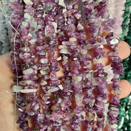 Lepidolite blatoj ŝnuro